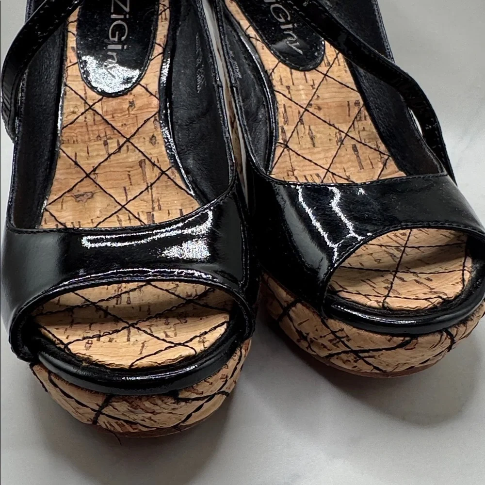 ZiGi NY Camilla Black Peep-Toe Patent Wedge Sandals size 5